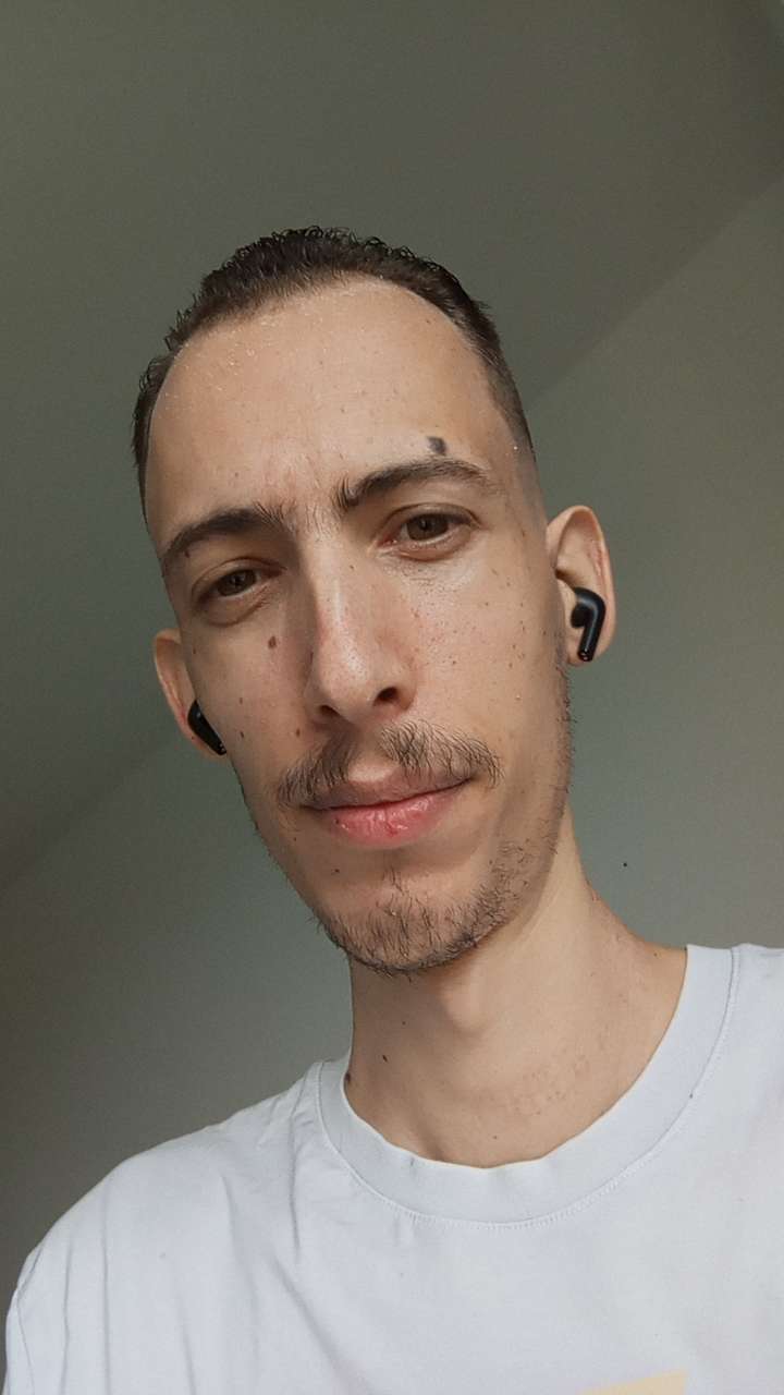 Profil von Jimi, 29 Jahre, Gay in Perlin (Mecklenburg-Vorpommern)