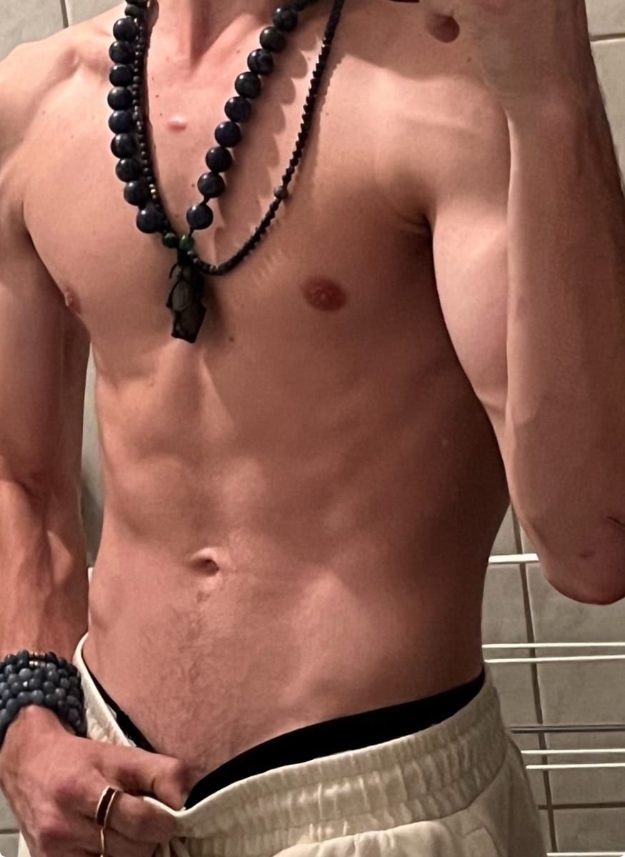 Johel - Gay in Sternberg Profil von Johel, 29 Jahre, Gay in Sternberg (Mecklenburg-Vorpommern)