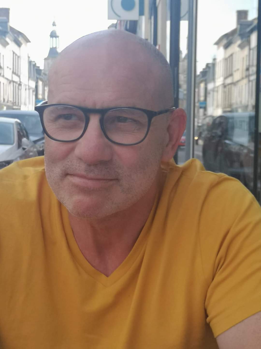 Profil von Vito, 23 Jahre, Gay in Warlitz (Mecklenburg-Vorpommern)