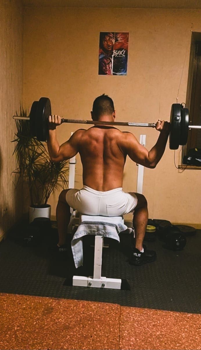 Profil von Adonis, 29 Jahre, Gay in Rom (Mecklenburg-Vorpommern)
