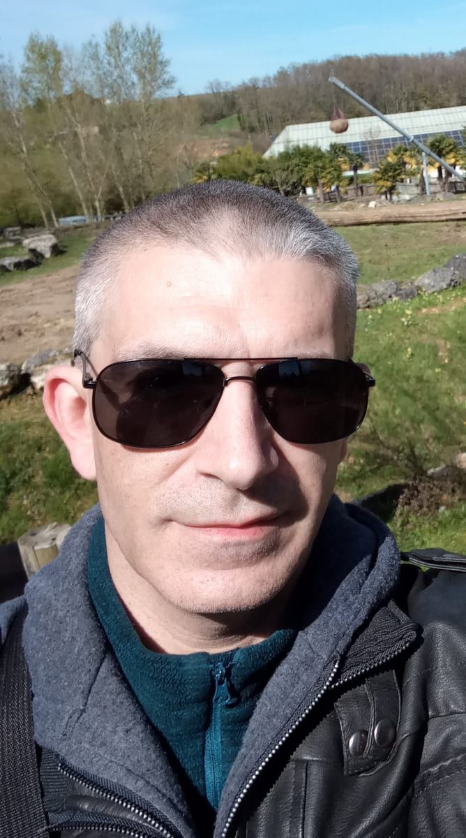 Profil von Ryad, 33 Jahre, Gay in Rögnitz (Mecklenburg-Vorpommern)