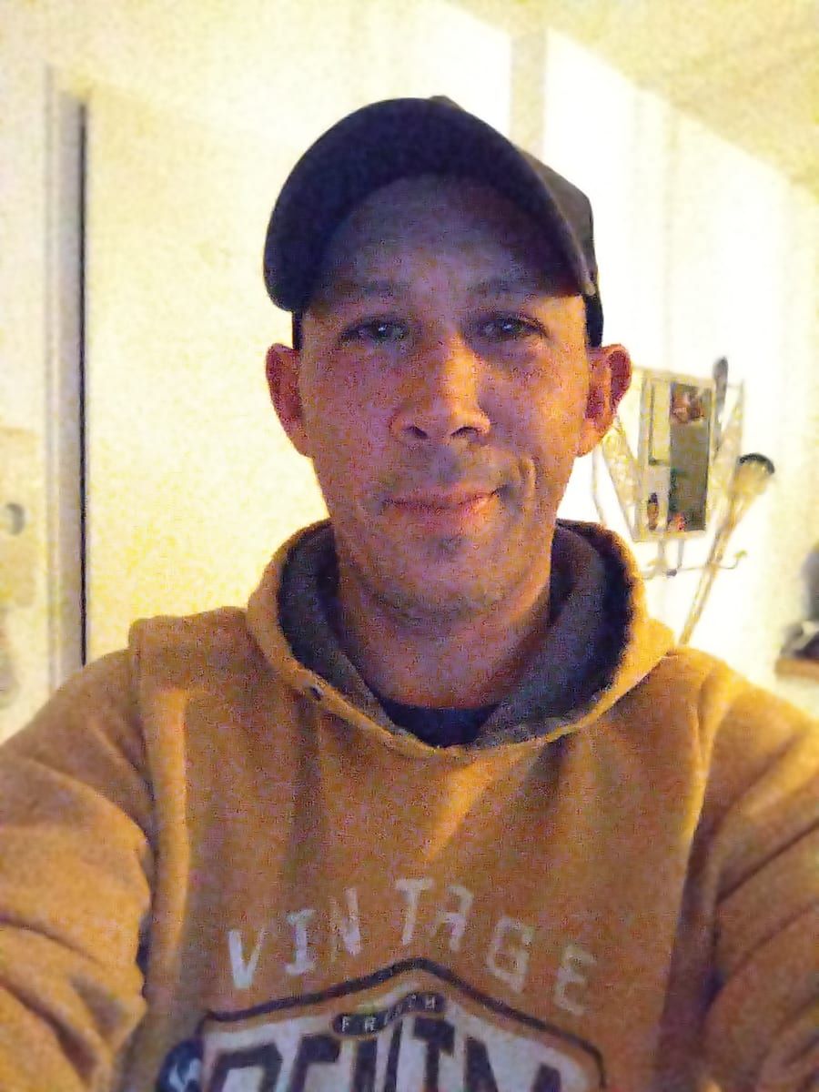 Profil von Kemuel, 34 Jahre, Gay in Zurow (Mecklenburg-Vorpommern)