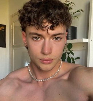 Profil von Tidiane, 40 Jahre, Gay in Hintersee (Mecklenburg-Vorpommern)