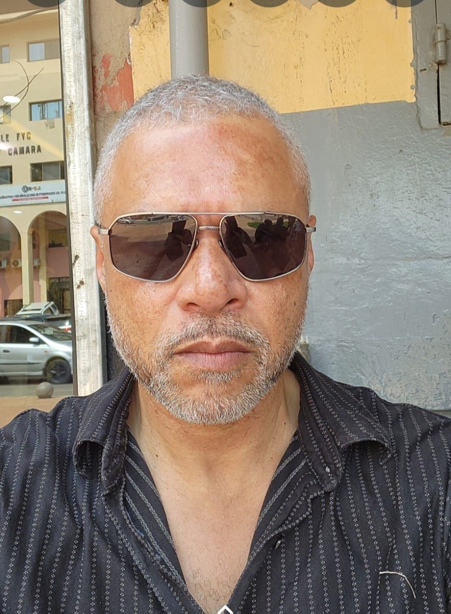 Solen - Gay in Lewitzrand Profil von Solen, 43 Jahre, Gay in Lewitzrand (Mecklenburg-Vorpommern)
