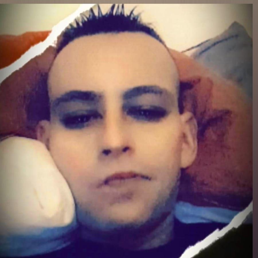 Profil von Zeno, 34 Jahre, Gay in Fünfseen (Mecklenburg-Vorpommern)