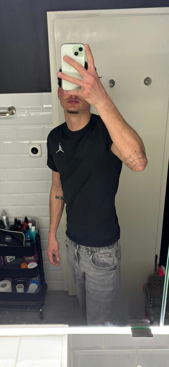 Profil von Djivan, 34 Jahre, Gay in Löcknitz (Mecklenburg-Vorpommern)