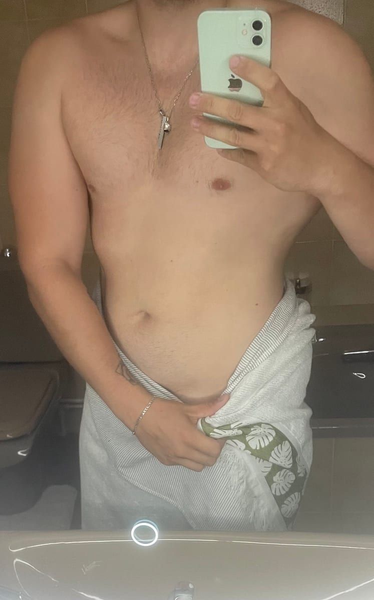 Profil von Adolphe, 30 Jahre, Gay in Gingst (Mecklenburg-Vorpommern)