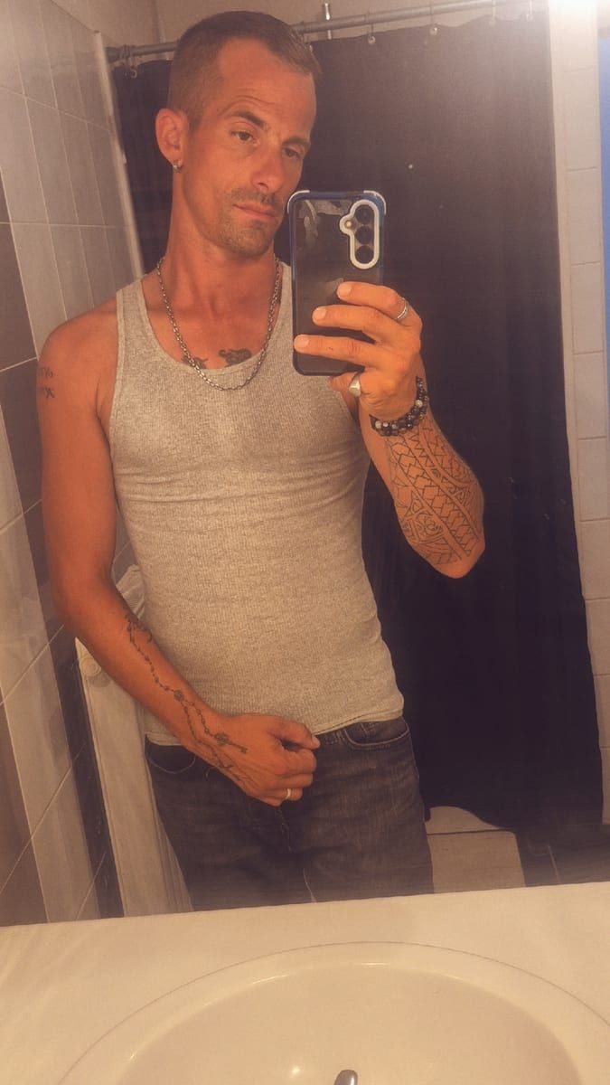 Johanel - Gay in Thulendorf Profil von Johanel, 36 Jahre, Gay in Thulendorf (Mecklenburg-Vorpommern)