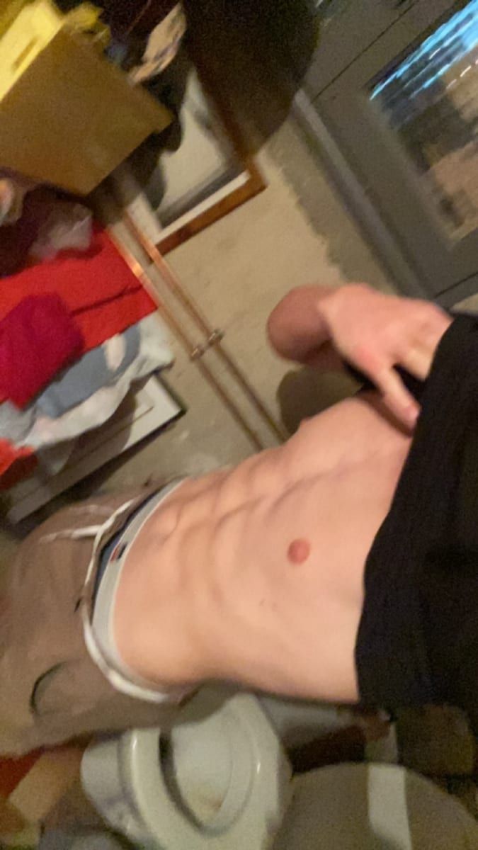 Profil von Nory, 35 Jahre, Gay in Dobbertin (Mecklenburg-Vorpommern)