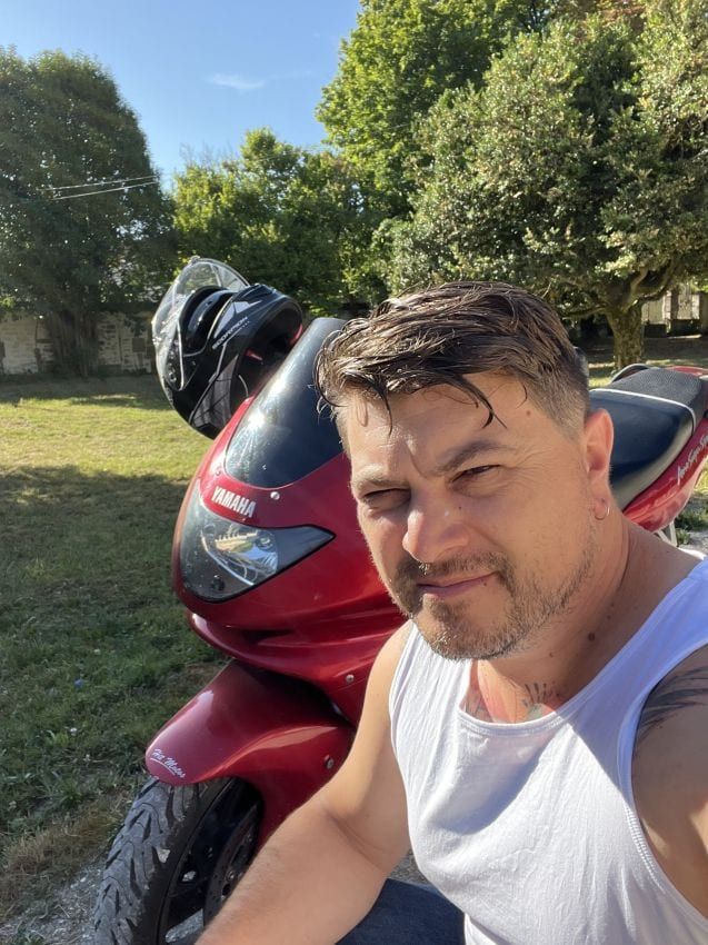 Kely - Gay in Brietzig Profil von Kely, 42 Jahre, Gay in Brietzig (Mecklenburg-Vorpommern)