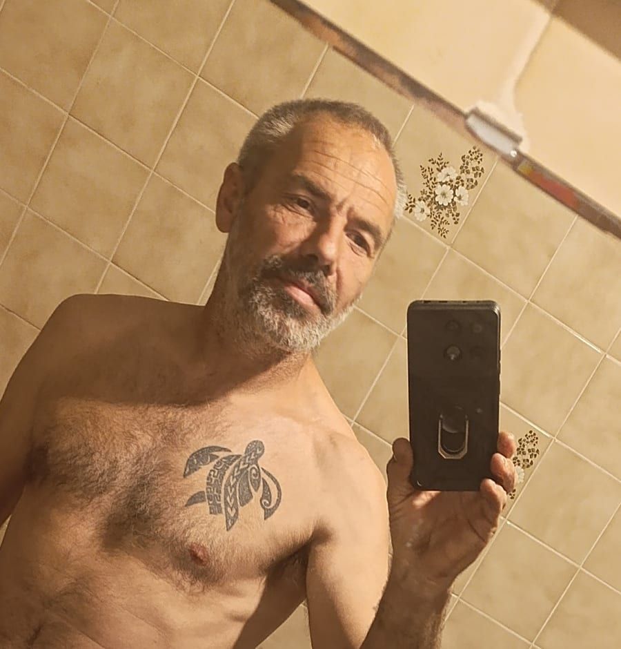 Profil von Junot, 36 Jahre, Gay in Bartow (Mecklenburg-Vorpommern)
