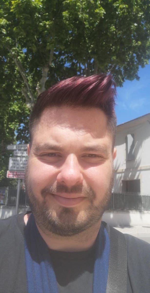 Herald - Gay in Blankensee Profil von Herald, 23 Jahre, Gay in Blankensee (Mecklenburg-Vorpommern)