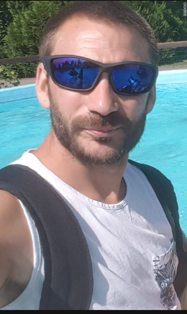 Profil von Parfait, 28 Jahre, Gay in Benitz (Mecklenburg-Vorpommern)