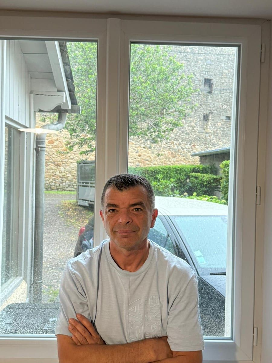 Profil von Guillian, 29 Jahre, Gay in Buschvitz (Mecklenburg-Vorpommern)