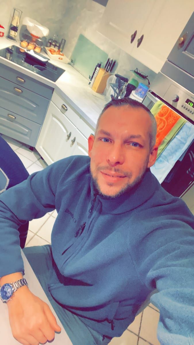 Profil von Jawhar, 43 Jahre, Gay in Steffenshagen (Mecklenburg-Vorpommern)